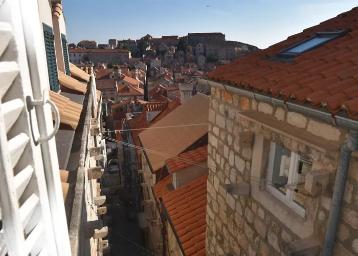Lorenzo Old Town *
