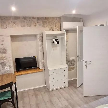 Appartamento Lorenzo Old Town *